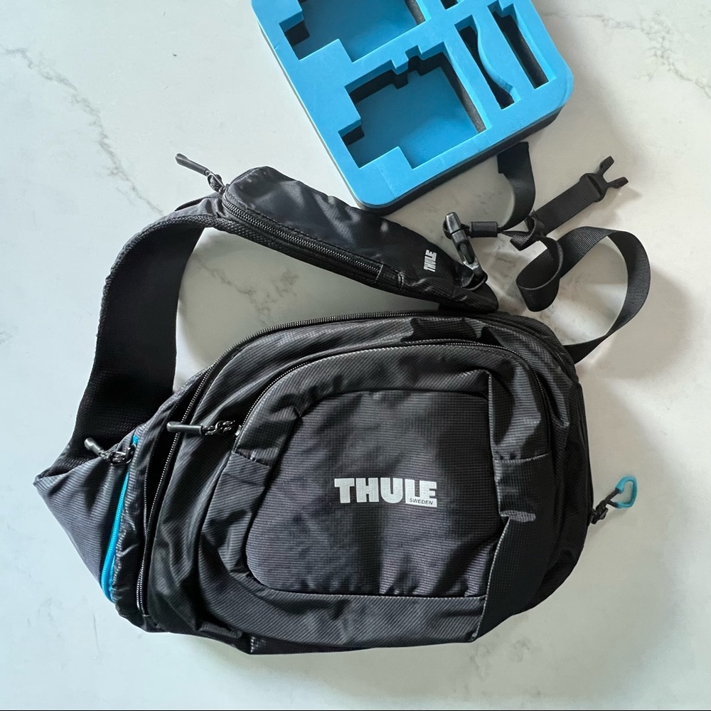 THULE Legend sling with removable foam GoPro insert * EUC * camera bag * travel